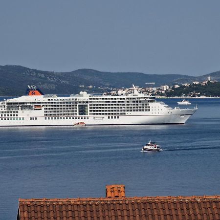 Apartmani Island Trogir Exterior photo