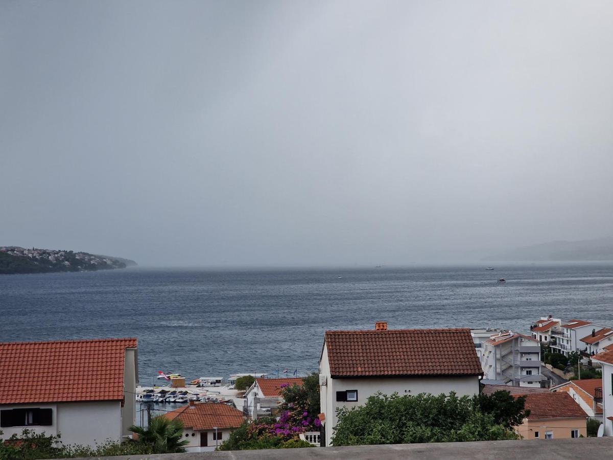 Apartmani Island Trogir Exterior photo