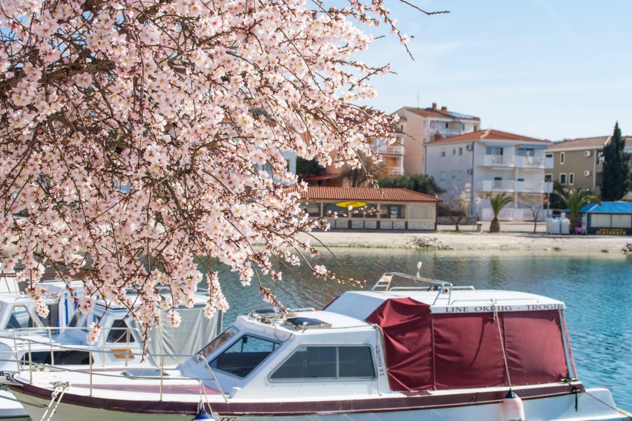 Apartmani Island Trogir Exterior photo