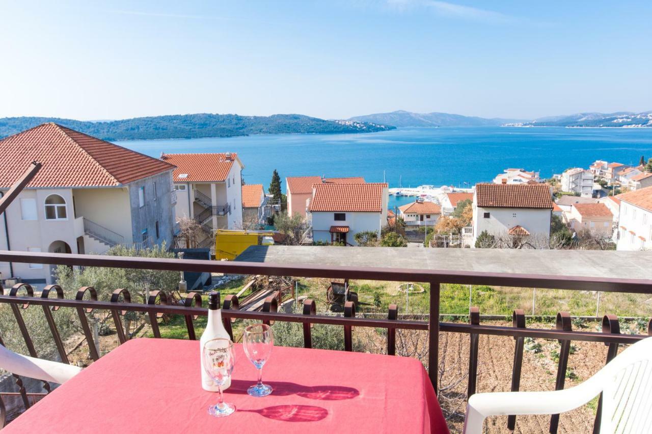 Apartmani Island Trogir Exterior photo